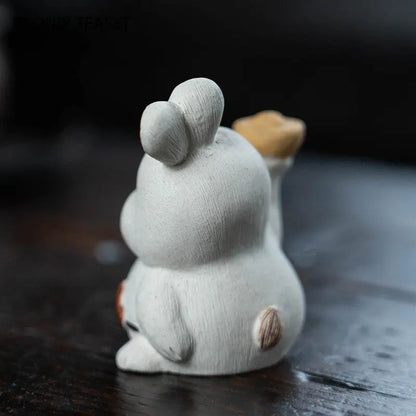 Yixing Handmade Purple Clay Tea Pet Zodiac White Rabbit Statue Ornaments Tea Figurine Chinese Zisha Sculpture Tea Set Decoration