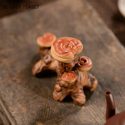 Yixing Handmade Sculpture Purple Clay Tea Pet Bionic Ganoderma Lucidum Model Ornaments Crafts Chinese Zisha Tea Set Decoration