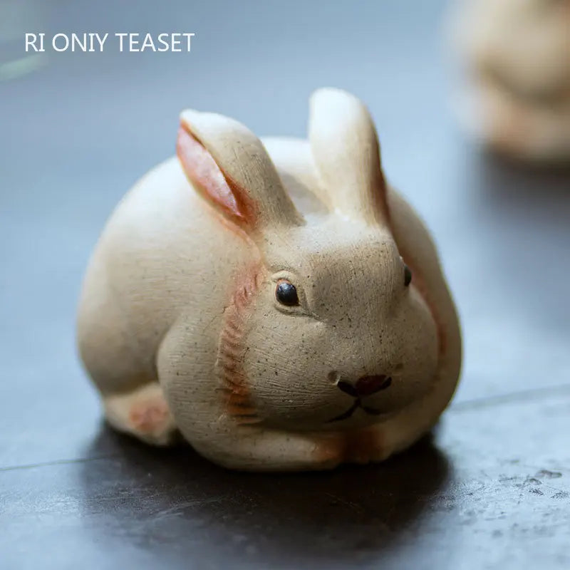 Yixing Handmade Sculpture Purple Clay Tea Pet Zodiac White Rabbit Ornaments Tea Figurine Crafts Chinese Zisha Tea Set Decoration