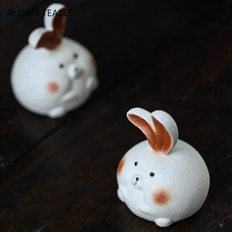 Yixing Purple Clay Tea Pet Cute Zodiac Rabbit Ornaments Tea Figurine Handmade Sculpture Crafts Chinese Zisha Tea Set Decoration