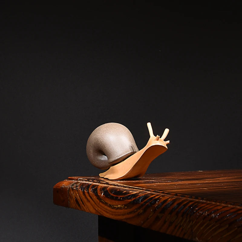 Yixing Purple Sand Snail Tea Ornaments Live and Work in Peace Fine Ornaments Supportable Raw Ore Handmade Creative Tea Tray