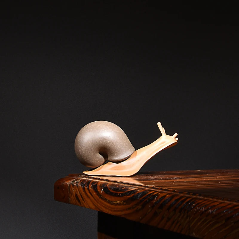 Yixing Purple Sand Snail Tea Ornaments Live and Work in Peace Fine Ornaments Supportable Raw Ore Handmade Creative Tea Tray