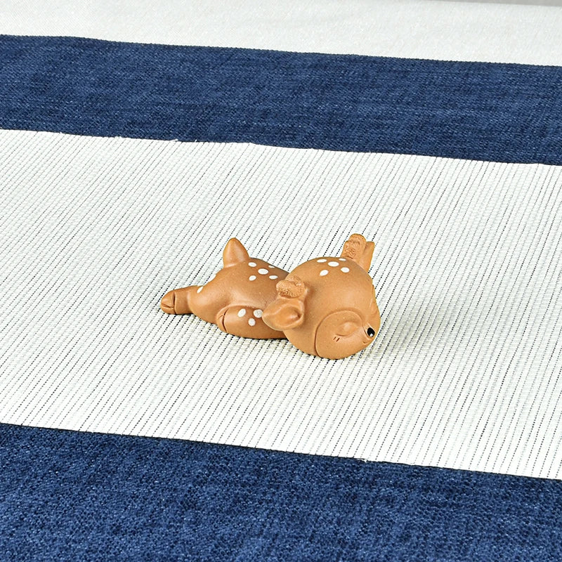 Yixing Purple Sand Tea Tray Ornament Small Size Tea Ornaments Tea Ceremony Utensils Handmade Supportable Sika Deer Tea Set Decor