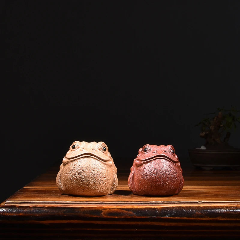 Yixing Purple Sand Three Feet Golden Toad Lucky Toad Baby Segment Mud Dahongpao Tea Supportable Handmade Tea Table Small Ornamen