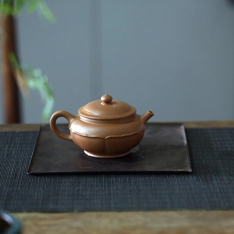Yixing raw ore pure handmade purple clay pot old purple clay caltrop pot 210cc lotus petals elegant and ancient