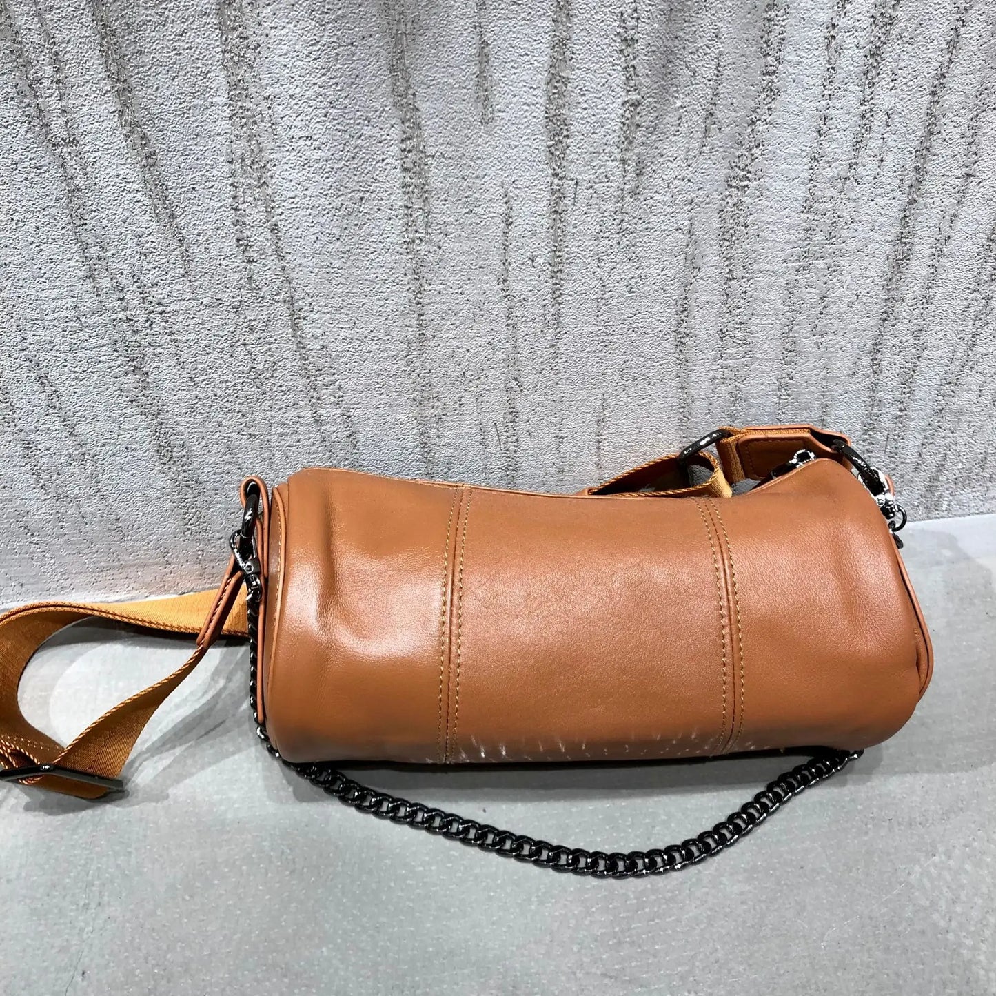 Youth Ladies Fashion Shoulder Bag Vintage Portable Genuine Leather Chains Crossbody Bag 2024 Autumn New Cylindrical Handbags