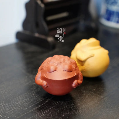 Yueshan Hall | Tumbler Golden Toad Tea Ornaments Three feet golden toad Gold Section of Raw Ore Red Plain Cement Decoration