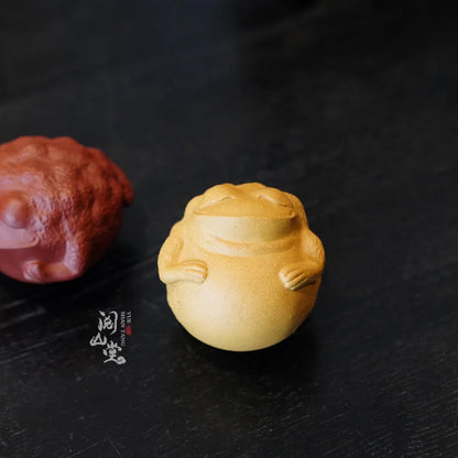 Yueshan Hall | Tumbler Golden Toad Tea Ornaments Three feet golden toad Gold Section of Raw Ore Red Plain Cement Decoration