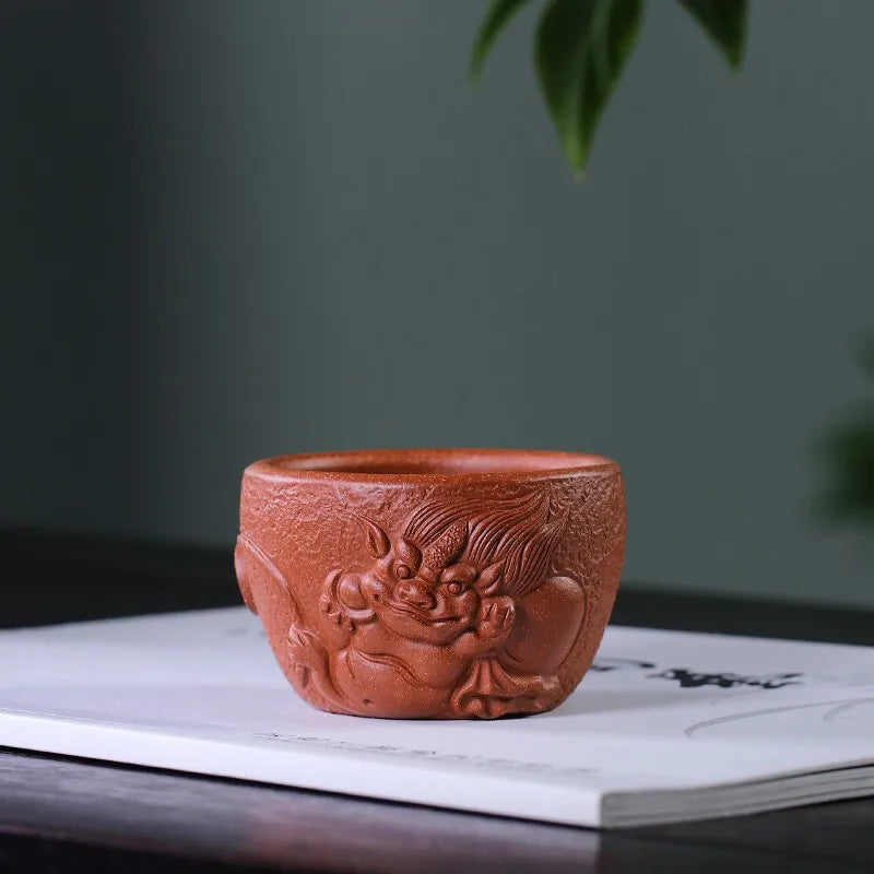 Zanghutianxia High-End Relief Yixing Clay Master Cup Kung Fu Tea Cup Descending Slope Mud Tea Cup Tea Cup Boccaro Cup for Person