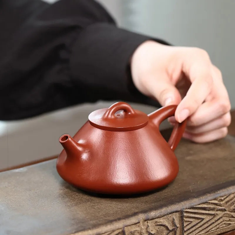 Zanghutianxia Small Capacity Yixing Purple Clay Pot Handmade Household Teapot Pear Skin Dahongpao Tea Kung Fu Tea Set Ziye Stone