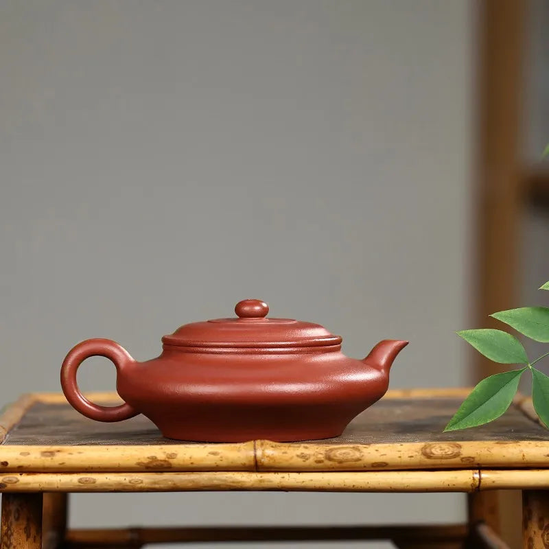 Zanghutianxia Yixing Purple Clay Pot Handmade Small Capacity Kung Fu Tea Set Raw Ore Old Zhu Mud Small Handmade Teapot Flat Flat