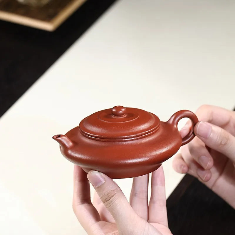 Zanghutianxia Yixing Purple Clay Pot Handmade Small Capacity Kung Fu Tea Set Raw Ore Old Zhu Mud Small Handmade Teapot Flat Flat