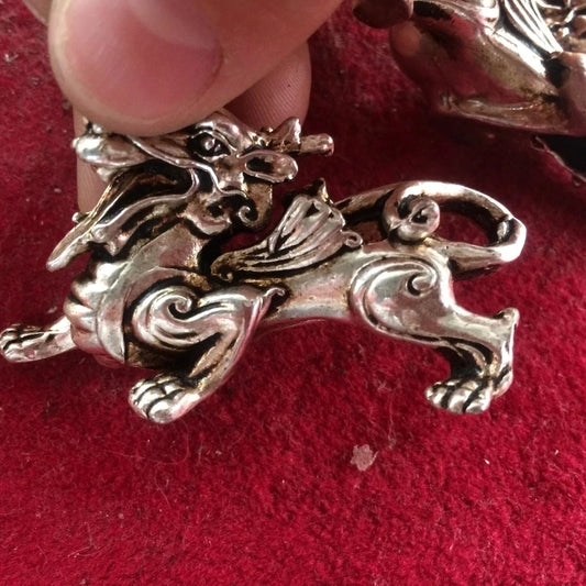a pair of chinese handwork old miao silver carved wonderful dragon fengshui statue Home decorations metal handicraft