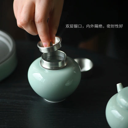 at the beginning of the jingdezhen pea green glaze tin lid caddy ceramic seal tank portable moisture storage mini POTS