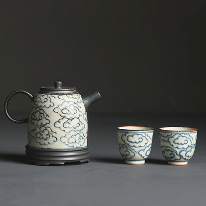 blue and white hand-painted ceramic glaze under the teapot coarse pottery teapot blue-and-white han priests pot by hand