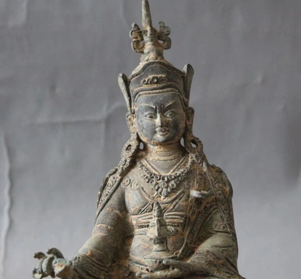 christmas Old Tibet Buddhism Temple bronze Guru Rinpoche Padmasambhava Vajra Buddha Statue halloween