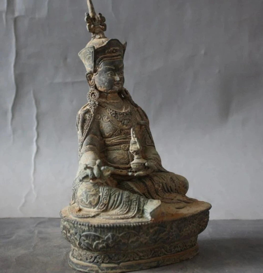 christmas Old Tibet Buddhism Temple bronze Guru Rinpoche Padmasambhava Vajra Buddha Statue halloween