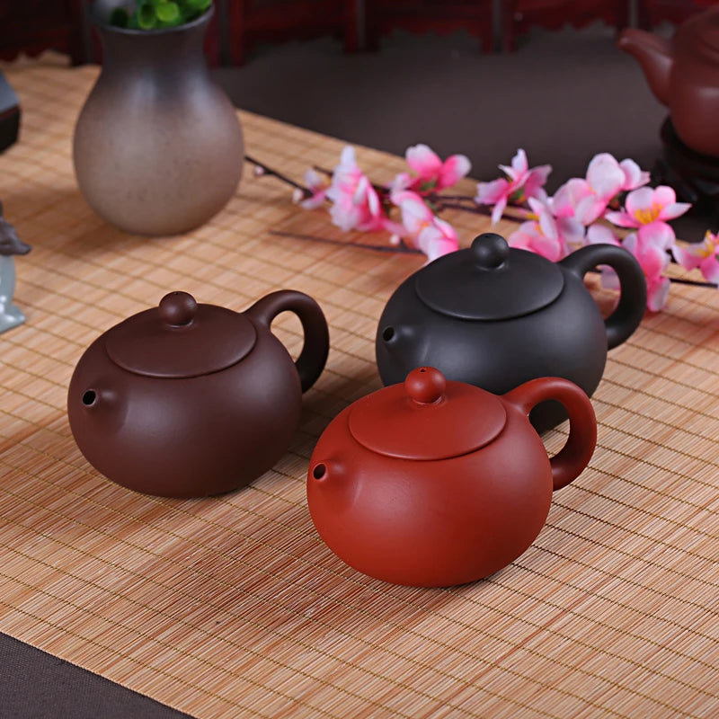 clearance sales Chinese purple clay tea pot 140 / 200ml kungfu pot marked black / red clay xishi pots