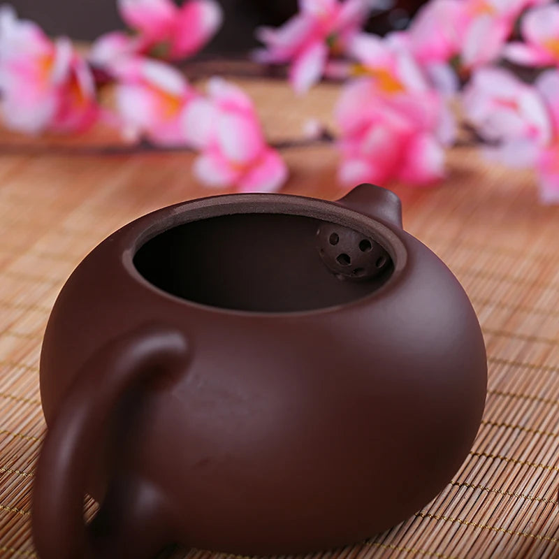 clearance sales Chinese purple clay tea pot 140 / 200ml kungfu pot marked black / red clay xishi pots