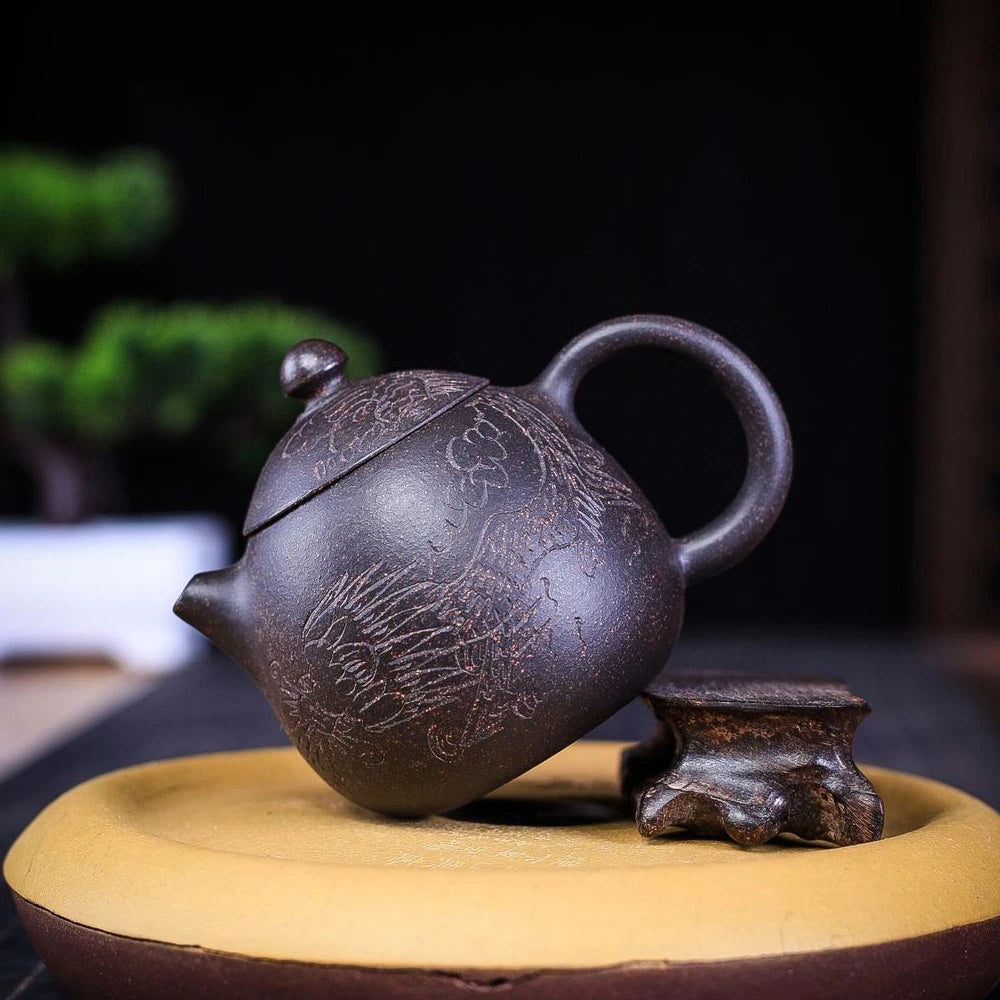 dragon carved egg shape tea pot with 7 infuser holes marked master pots 170ml orignal ore real yixing zisha black galaxy clay