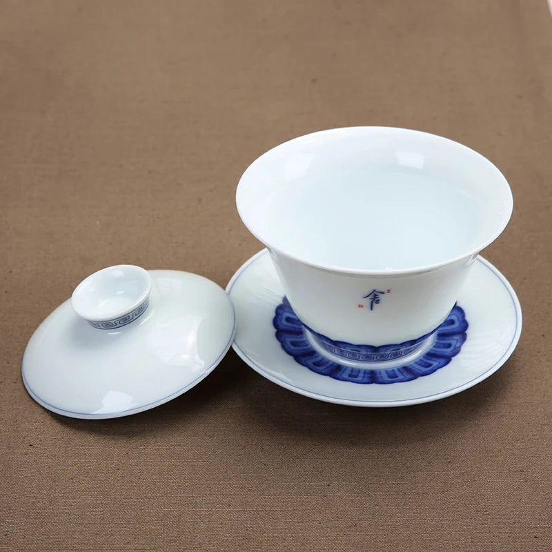gaiwan porcelain Chinese kungfu tea brewer cup bowl with saucer Jingdezhen blue-and-white china tureen with lid covered bowls