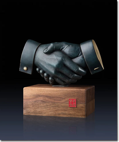 great gift # OFFICE Shop lobby company Business Artwork COOL efficacious Mascot  drawing money Cooperation and win-win Sculpture