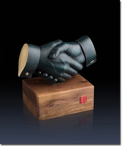 great gift # OFFICE Shop lobby company Business Artwork COOL efficacious Mascot  drawing money Cooperation and win-win Sculpture