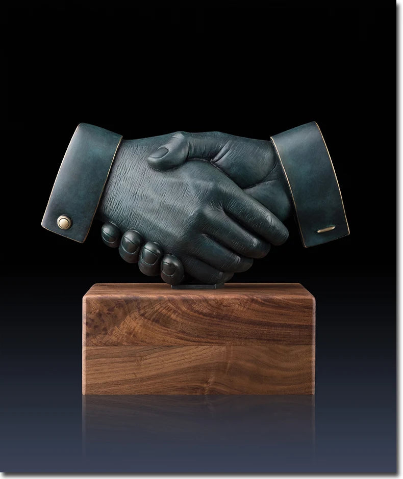 great gift # OFFICE Shop lobby company Business Artwork COOL efficacious Mascot  drawing money Cooperation and win-win Sculpture