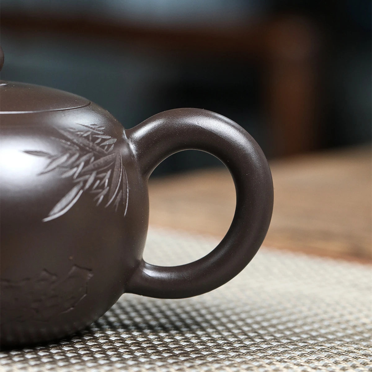 handmade tea pot beauty carved master kungfu pot with ball shaped infuser holes marked original ore yixing zisha black zhu clay