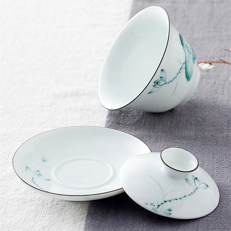 handpainted water lily porcelain gaiwan 125ml / 165ml / 200ml Chinese tureen cup bowl with saucer lid floral print under glaze