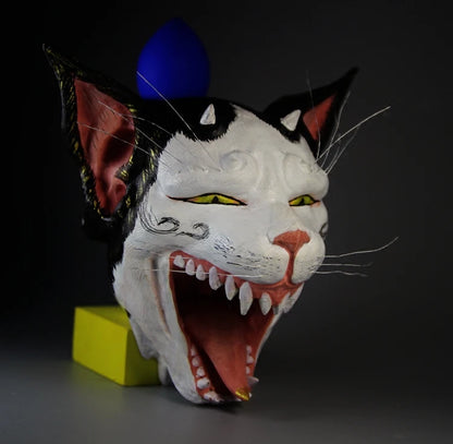 japan Cat demon statue 13CM Wood Statue Coloured Drawing Pattern Wall Hanging Log The Cat Mask Wall Decoration Home Decor