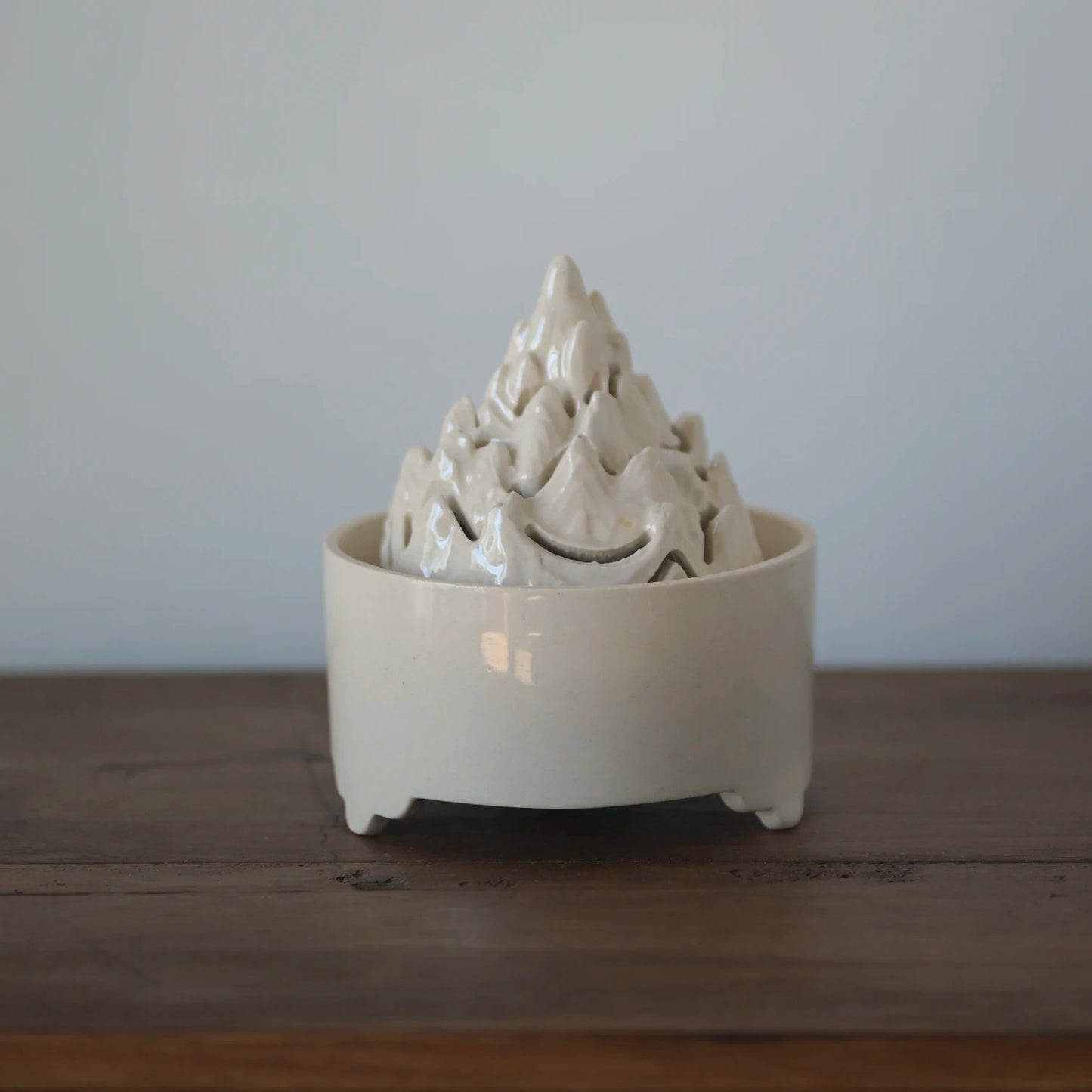 jingdezhen hand-carved mountain heavy incense burner plate censer ceramic ta aromatherapy furnace boshan ship furnace