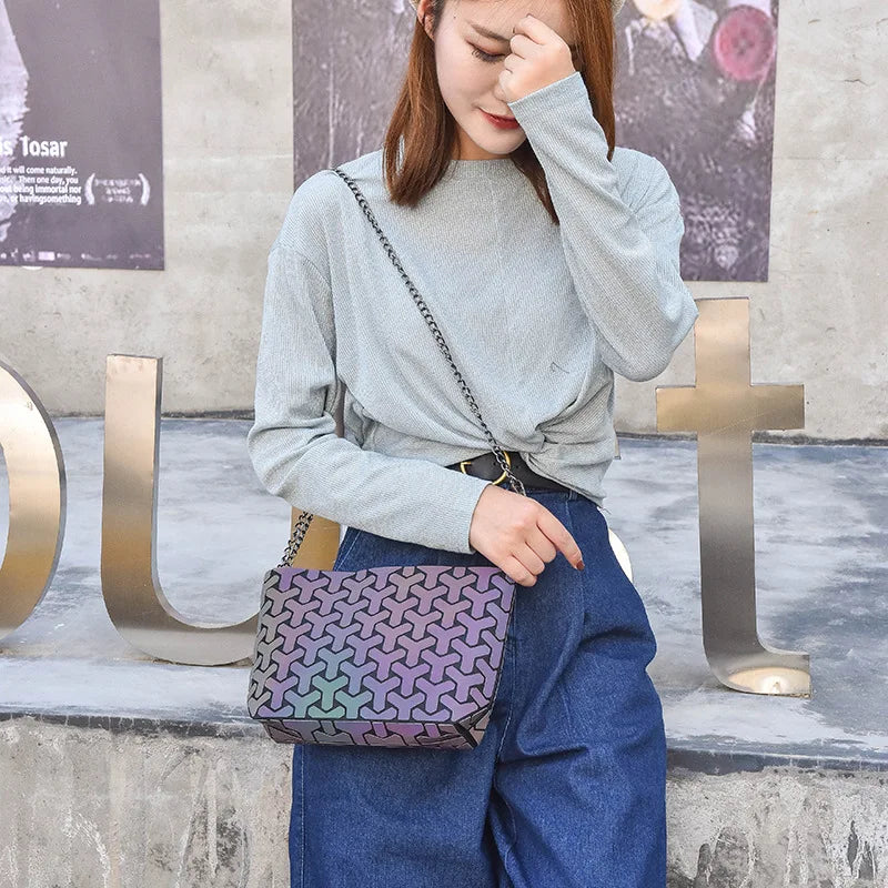 ladies crossbody bags Women small Chain shoulder bags for woman 2020 Colorful luminous Fashion sequin Geometric Bag Clutch bolso