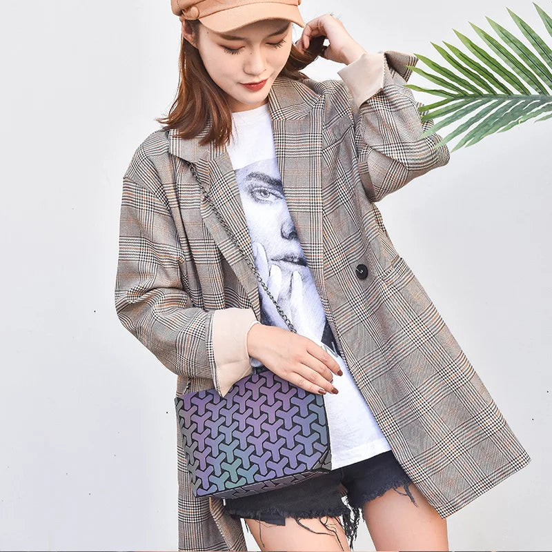 ladies crossbody bags Women small Chain shoulder bags for woman 2020 Colorful luminous Fashion sequin Geometric Bag Clutch bolso