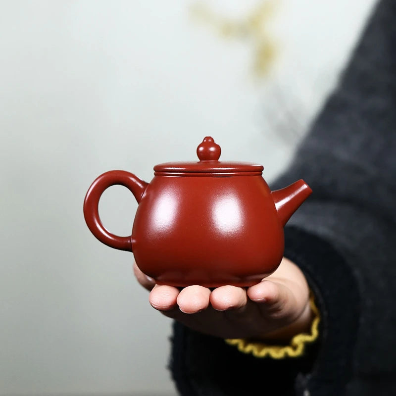 master tea pot Chinese character carved yixing zisha original ore dahongpao clay pot 125ml 7 infuser holes shipiao pot in China