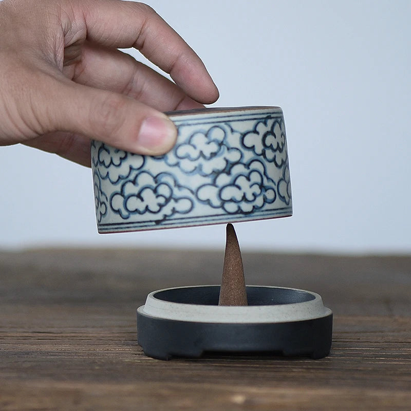 of the foam ceramic hand-painted porcelain incense burner copper WenXiangLu tea parts sea xiangyun grain to teachers