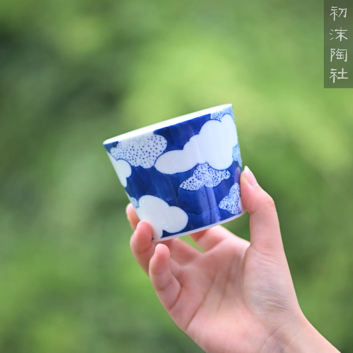 of the jingdezhen blue and white small hand-painted blue glass glass coffee cup pig koubei clear glass Japanese tea set