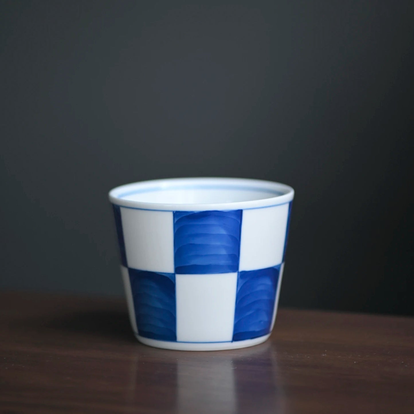 of the jingdezhen blue and white small hand-painted blue glass glass coffee cup pig koubei clear glass Japanese tea set