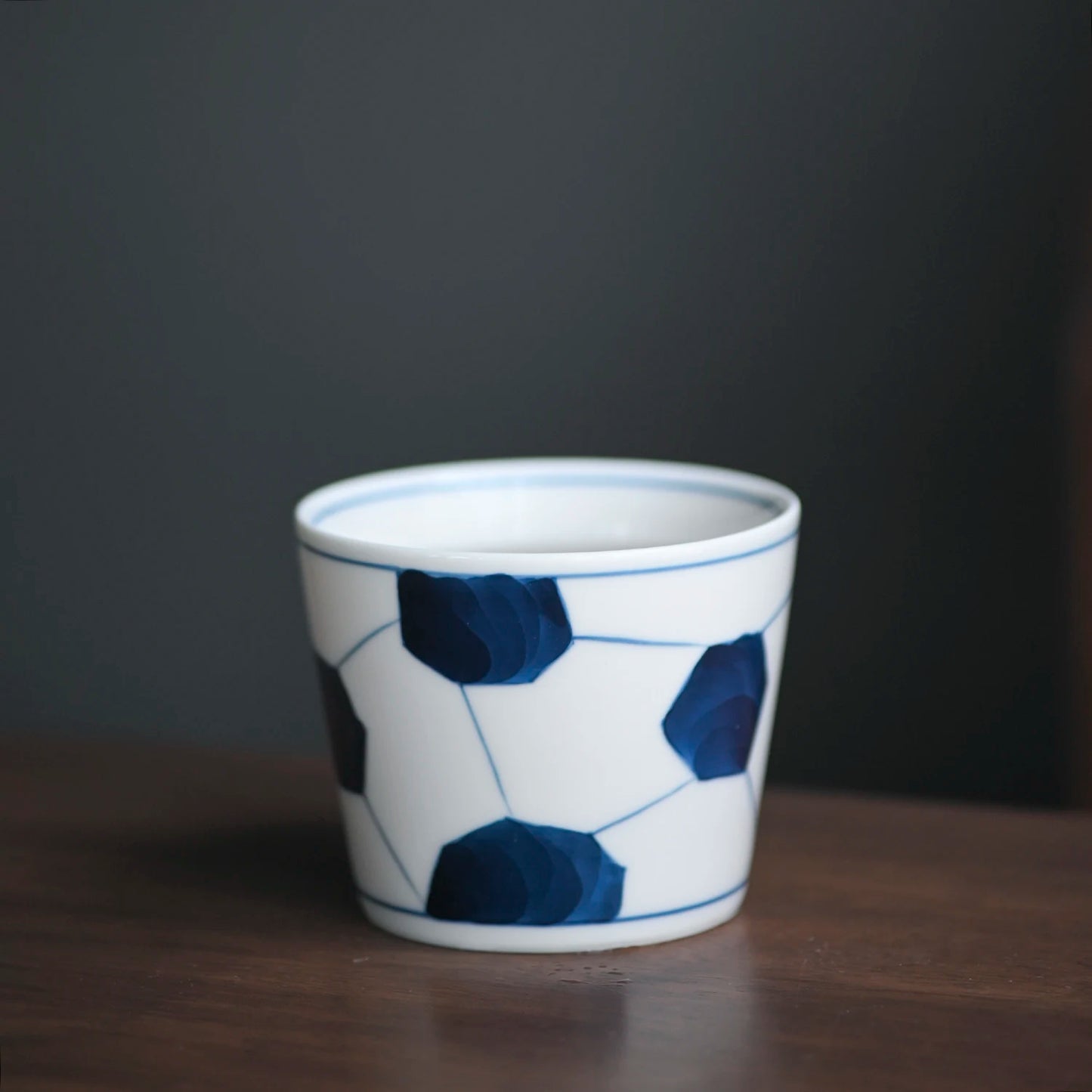 of the jingdezhen blue and white small hand-painted blue glass glass coffee cup pig koubei clear glass Japanese tea set