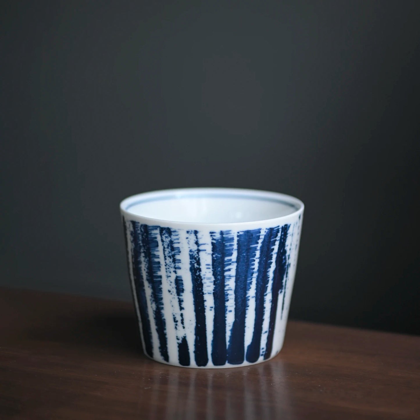 of the jingdezhen blue and white small hand-painted blue glass glass coffee cup pig koubei clear glass Japanese tea set