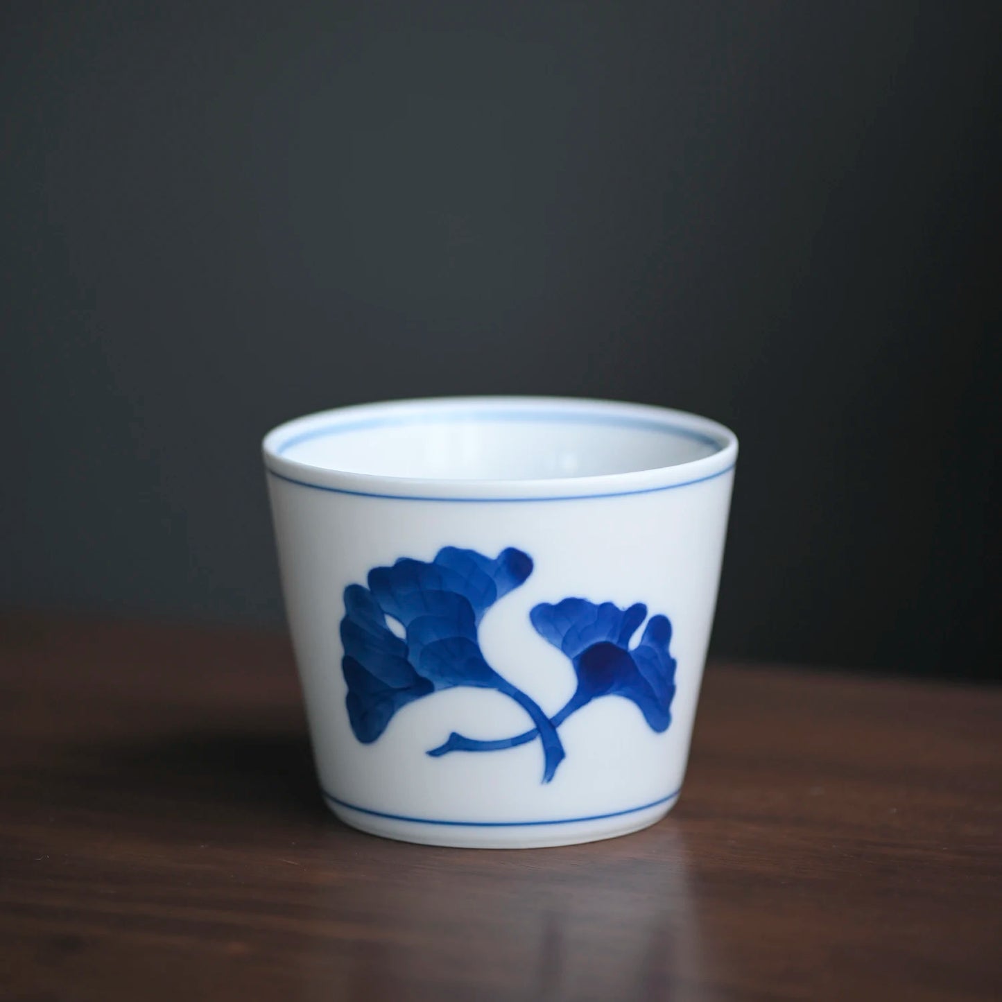 of the jingdezhen blue and white small hand-painted blue glass glass coffee cup pig koubei clear glass Japanese tea set