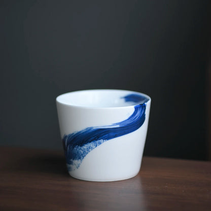 of the jingdezhen blue and white small hand-painted blue glass glass coffee cup pig koubei clear glass Japanese tea set