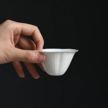 of the jingdezhen pure hand-carved cup sweet white glaze flower petals ling sample tea cup thin body porcelain cup