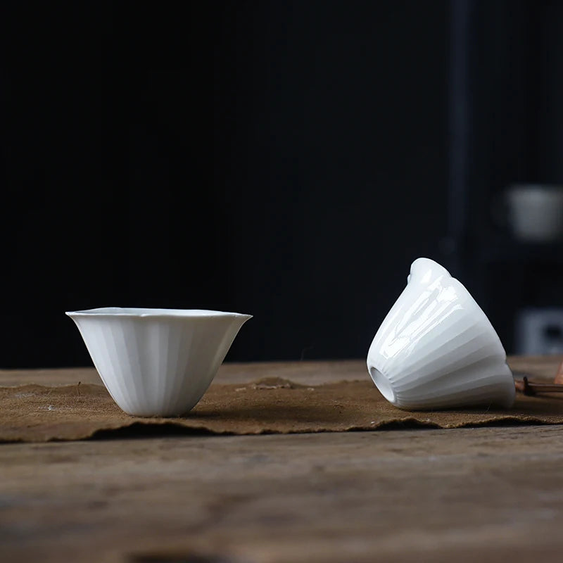 of the jingdezhen pure hand-carved cup sweet white glaze flower petals ling sample tea cup thin body porcelain cup