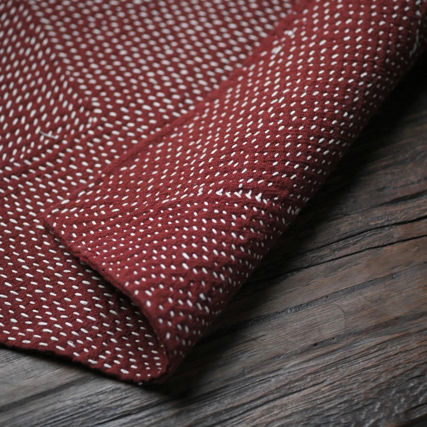 of the jingdezhen thorn mat mat mat hand embroidered tea son hand dyed fabric by hand sewing plants insulation pad