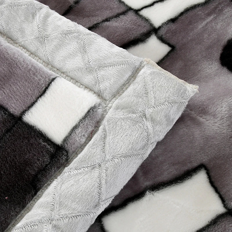 on sales 2kg-6kg Raschel blanket 2 PLY double layers blankets throws soft bed cover embossed BLKT velvet blankets in China new