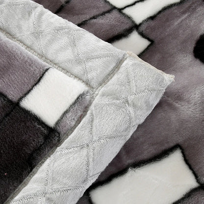 on sales 2kg-6kg Raschel blanket 2 PLY double layers blankets throws soft bed cover embossed BLKT velvet blankets in China new