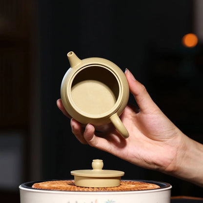 on sales real yixing zisha Benshan green clay marked tea pot handmade kungfu pot 200ml with certificate paper on sales in China