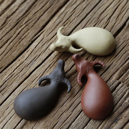 one piece yixing zisha tea pet purple clay tea play buffalo Chinese ornament home table garden decoration on sales small size