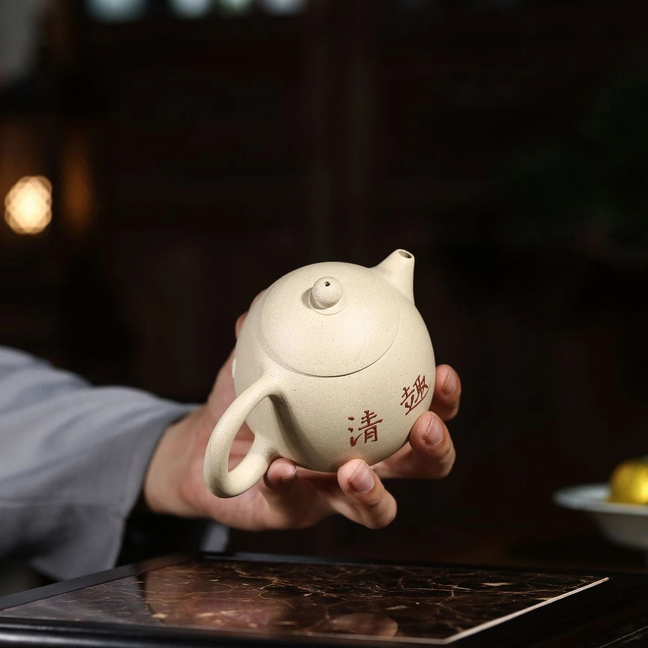 original ore real yixing zisha clay tea pot white duan grit floral relief master carved dragon egg shape design fish print pots